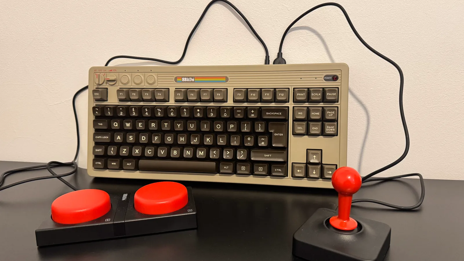 8BitDo Retro Mechanical Keyboard — photo 7 of 8