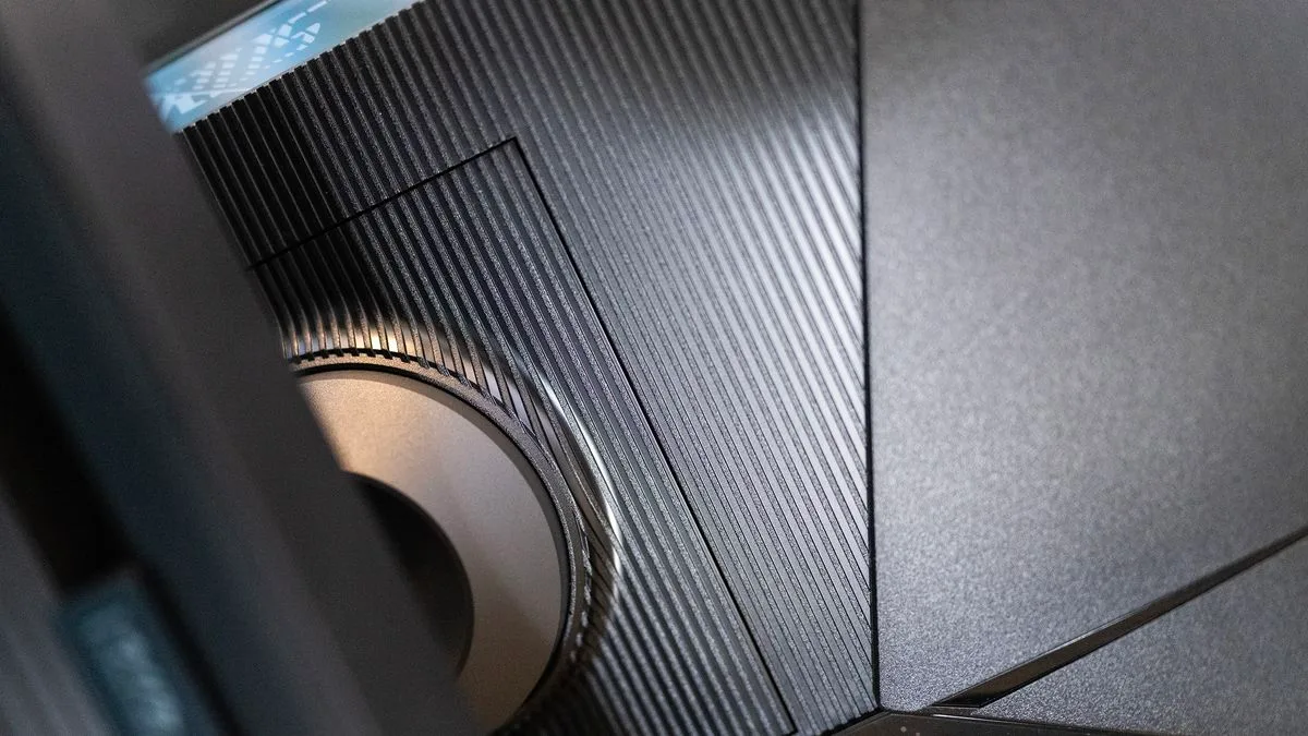 Gigabyte Aorus FO27Q2 — photo 6 of 6