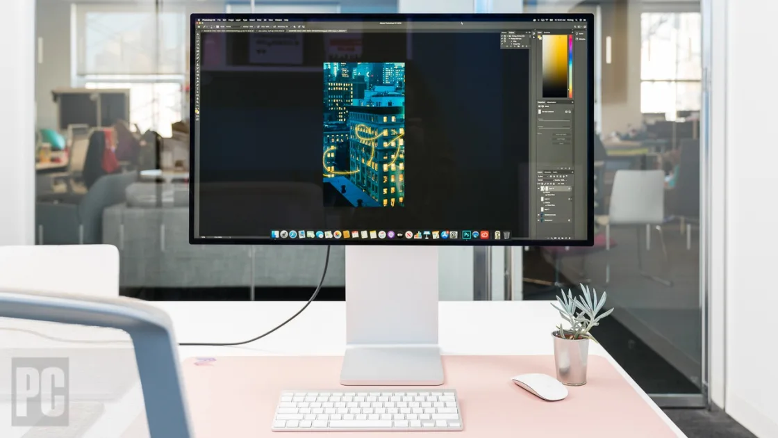 Apple Pro Display XDR photo 2