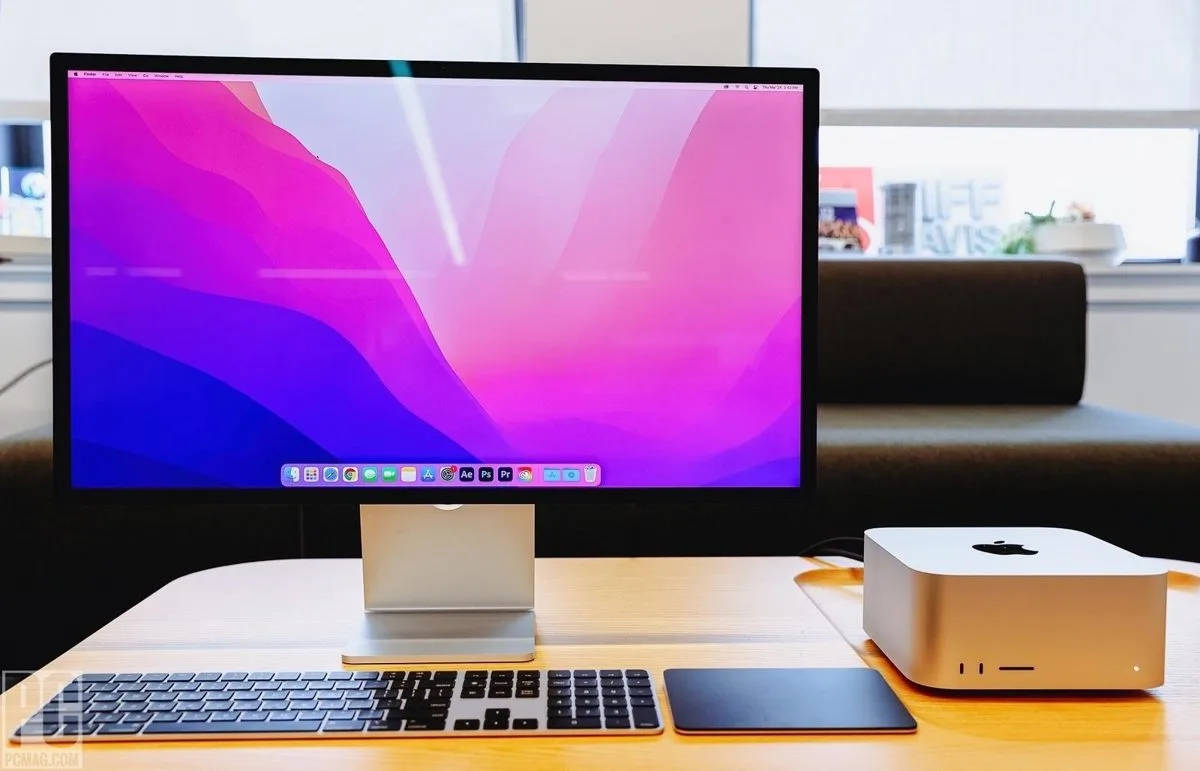 Apple Studio Display photo 2