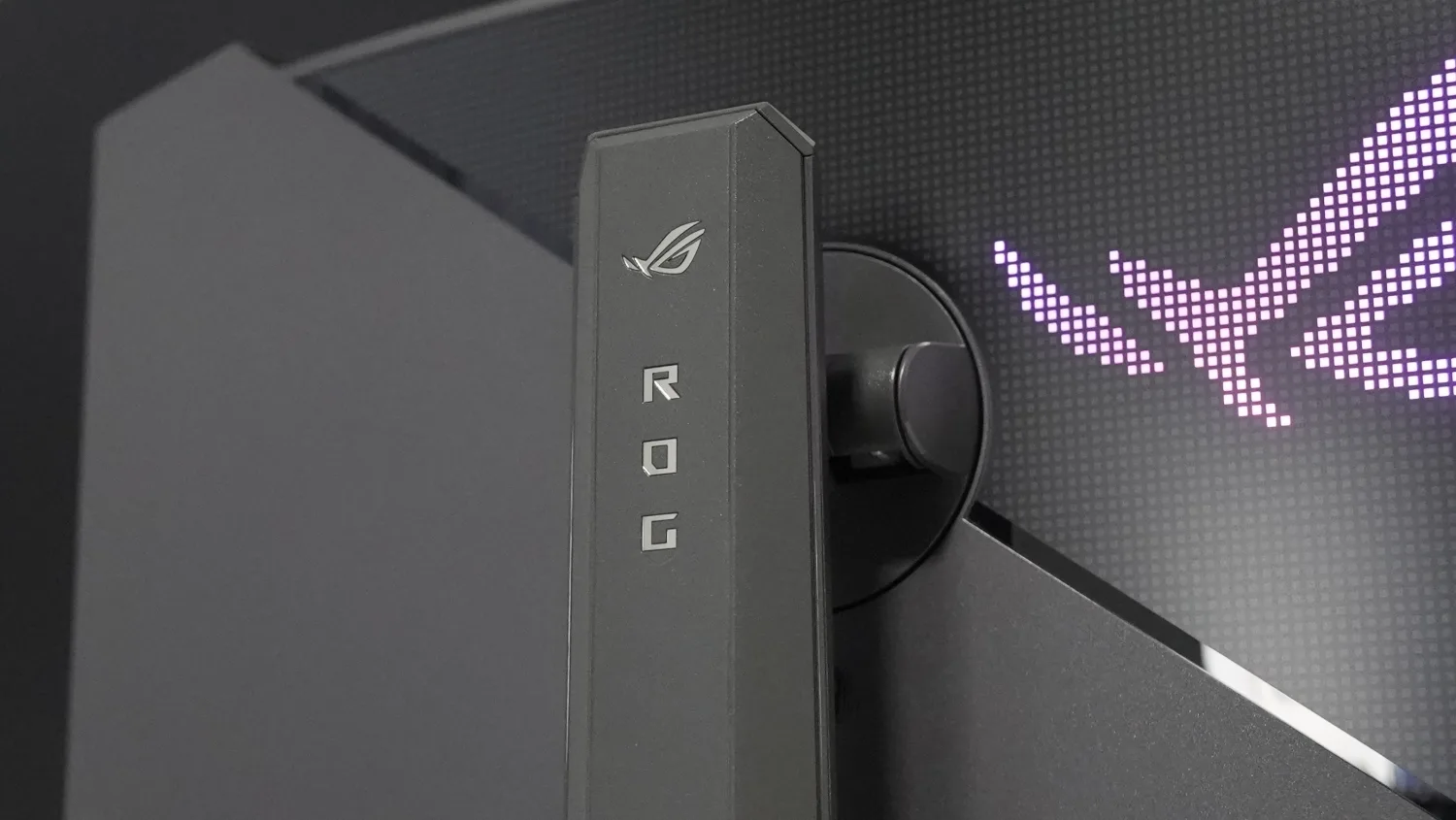 Asus ROG Strix XG32UCWMG photo 5