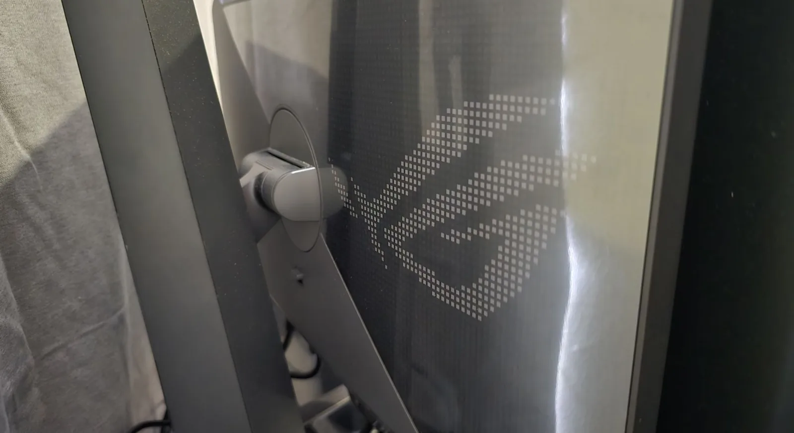 ASUS ROG Swift OLED PG27UCDM photo 4