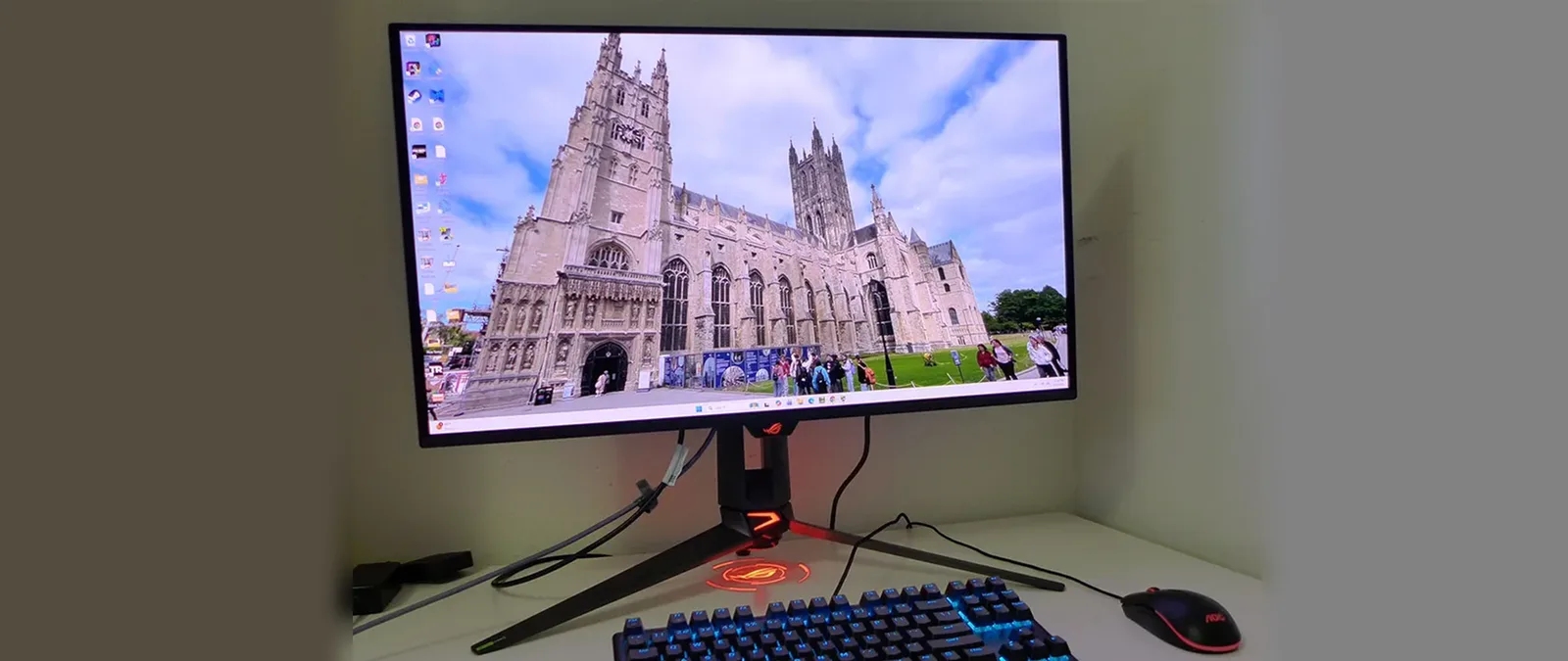 ASUS ROG Swift PG32UCDM3 photo 2
