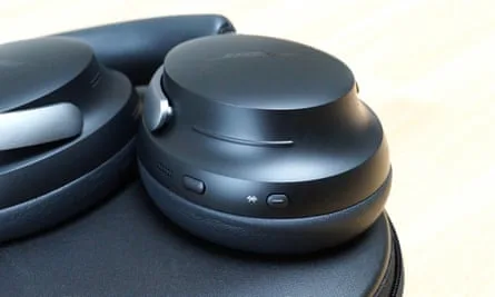 Bose QuietComfort Ultra Headphones — photo 7 of 8