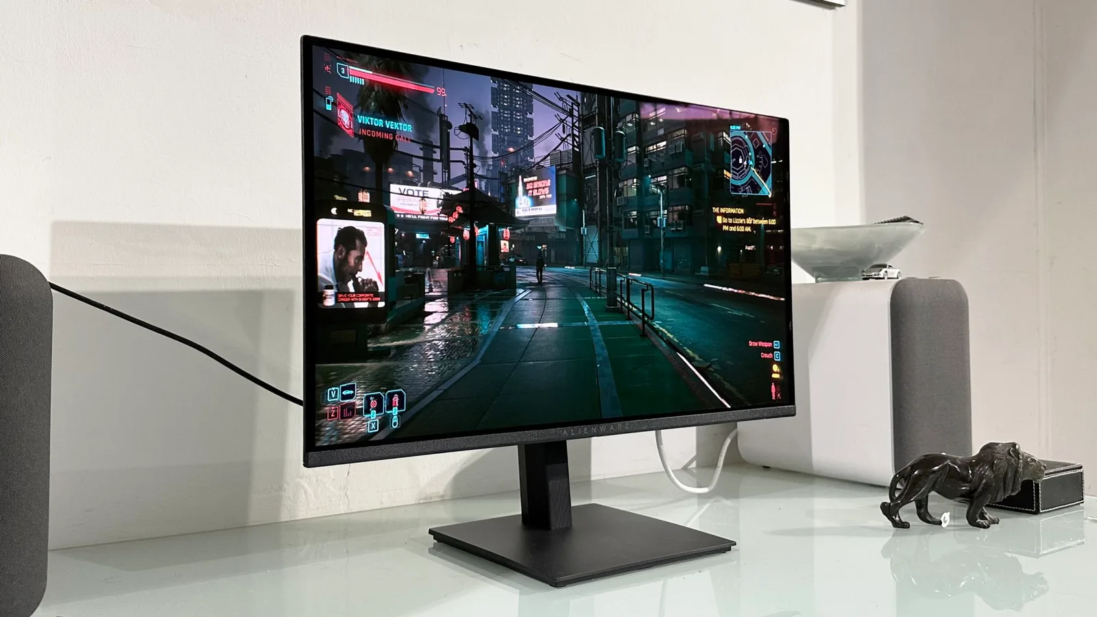 Dell Alienware AW2726DM gaming monitor with wide color gamut and sleek design