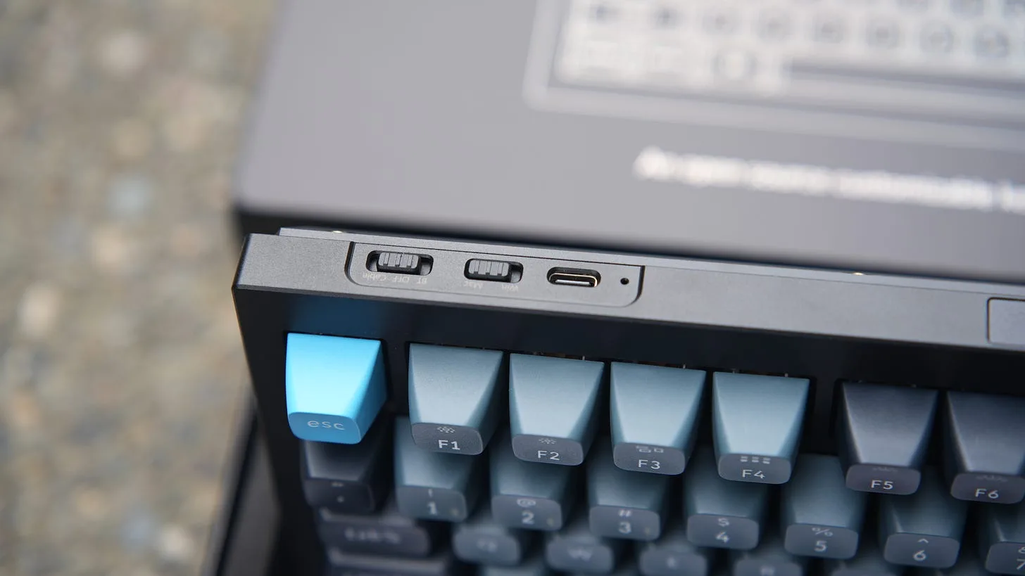 Keychron Q1 Pro — photo 11 of 12