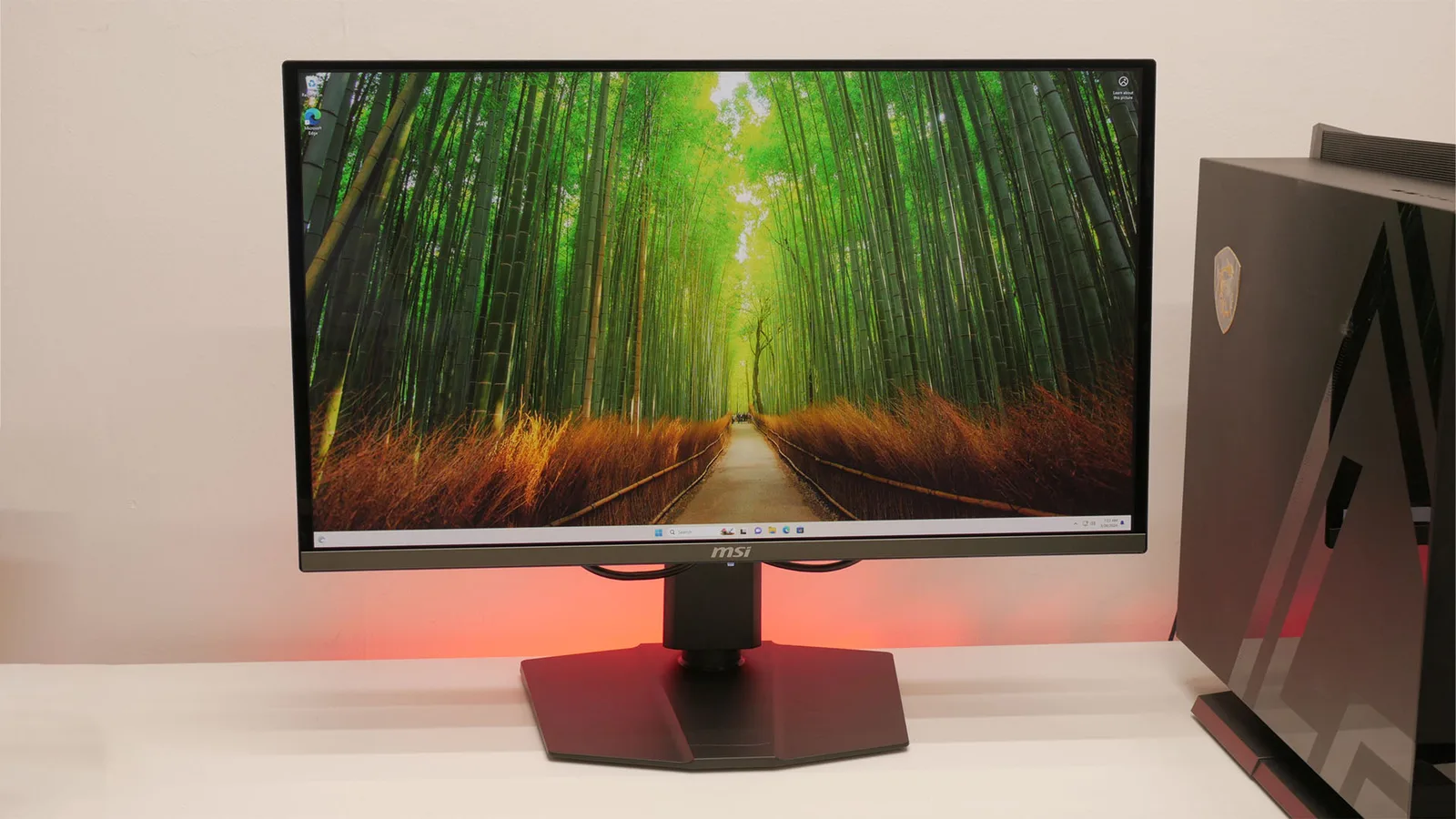 MSI MPG 271QRX photo 5