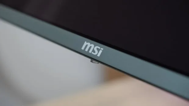 MSI MPG 272URX QD-OLED — photo 8 of 9