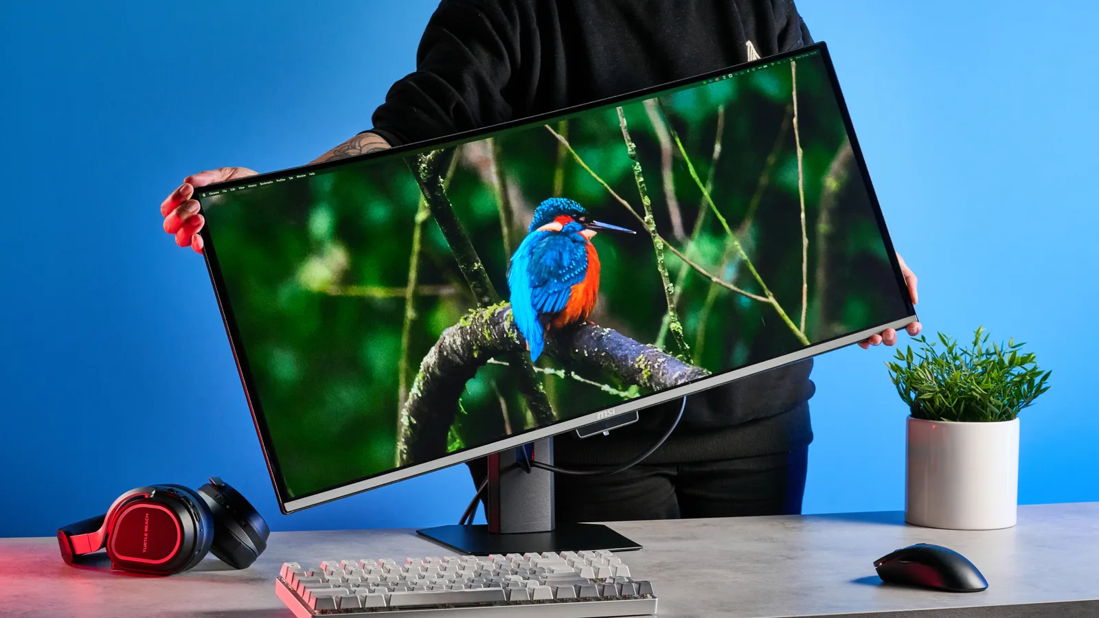 MSI MPG 341CQR X36 photo 4