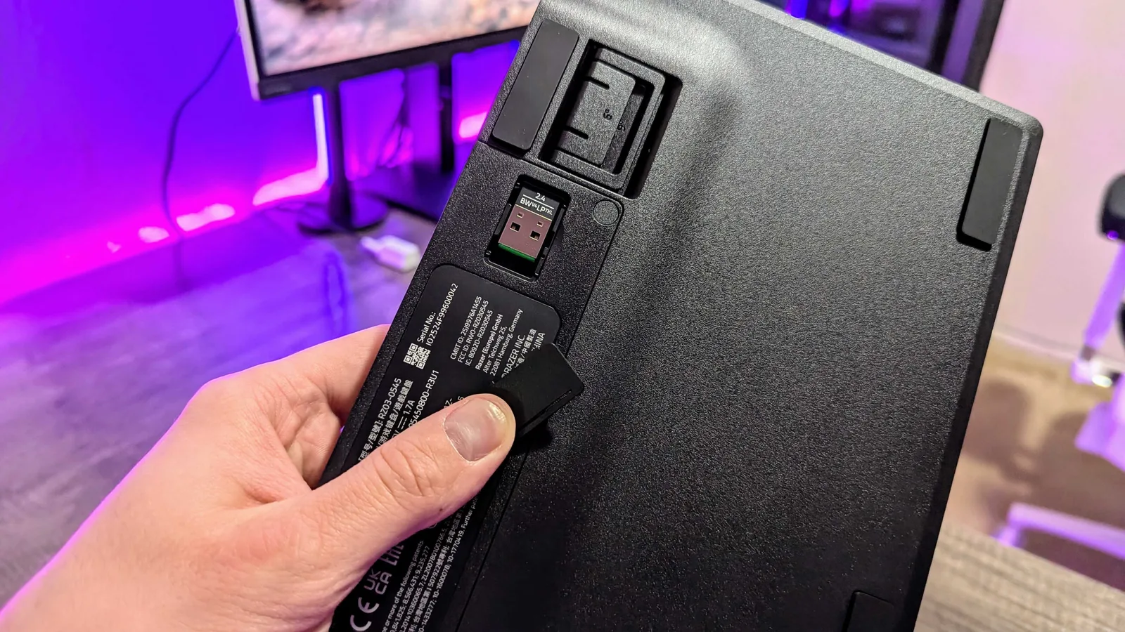 Razer BlackWidow V4 Low-Profile HyperSpeed — photo 8 of 10