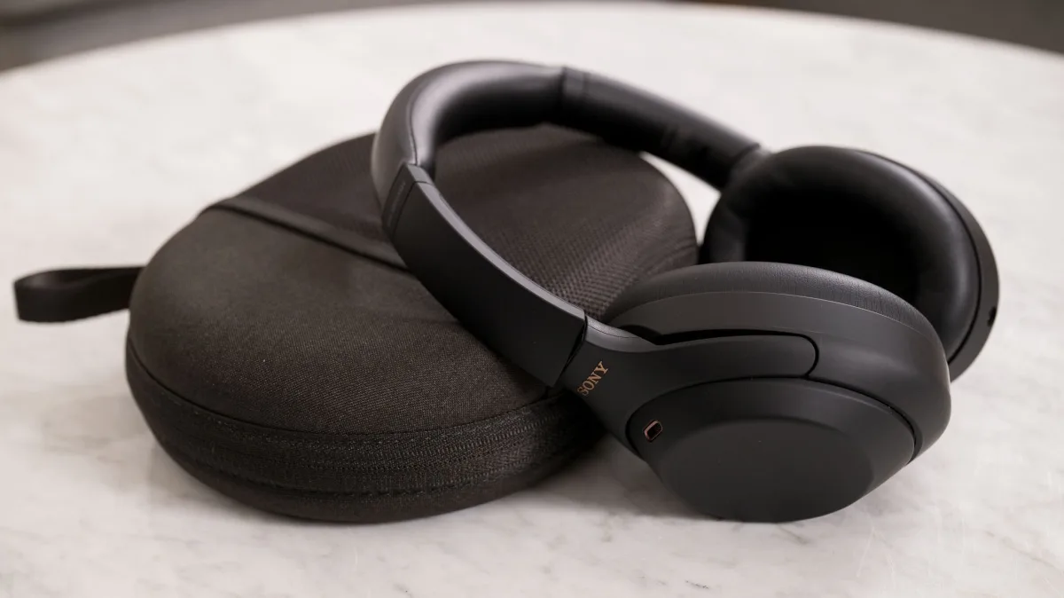 Sony WH-1000XM4 — photo 8 of 11