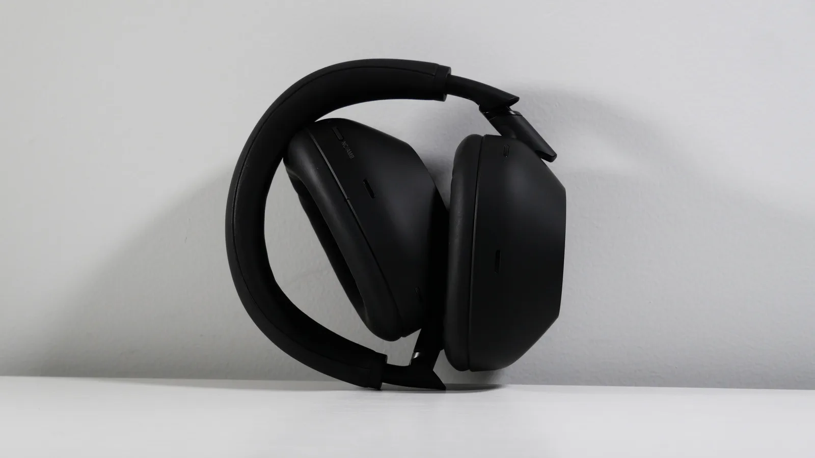 Sony WH-1000XM6 — photo 7 of 12