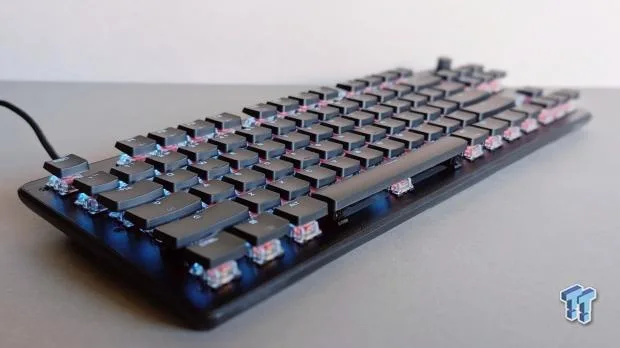 Turtle Beach Vulcan II TKL — photo 9 of 10